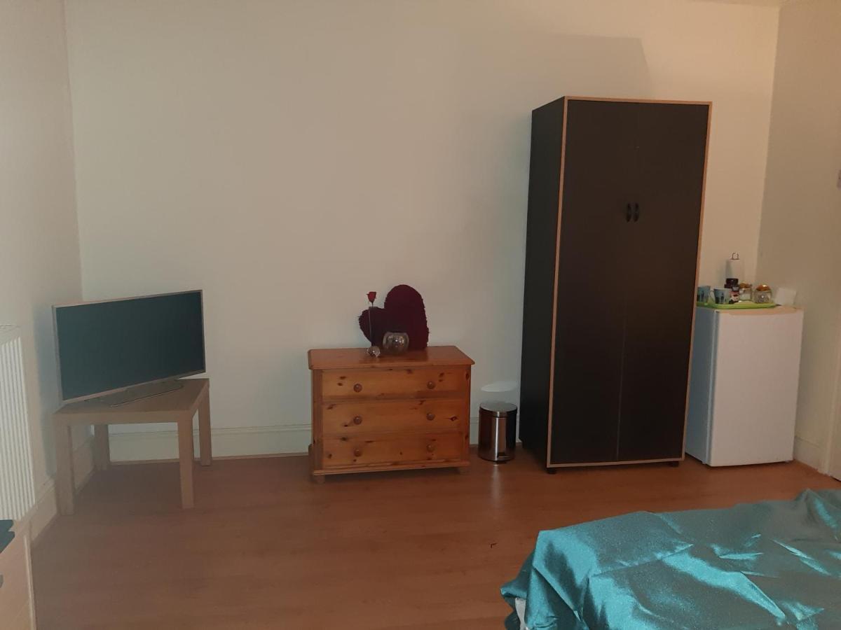 Phoenix Nights Guest House Barrow-in-Furness Zewnętrze zdjęcie