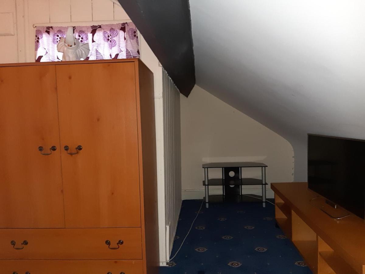 Phoenix Nights Guest House Barrow-in-Furness Zewnętrze zdjęcie
