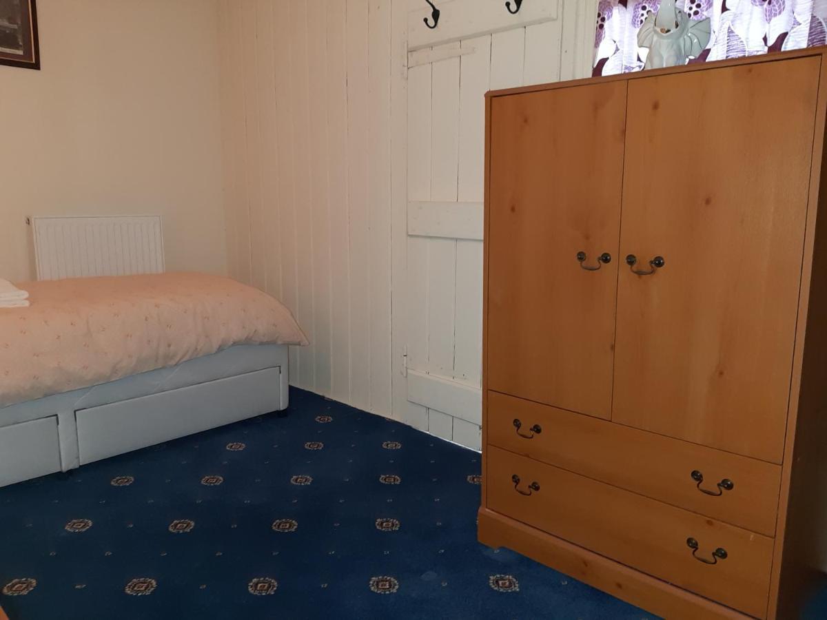 Phoenix Nights Guest House Barrow-in-Furness Zewnętrze zdjęcie