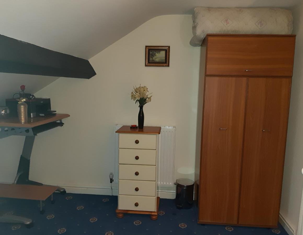 Phoenix Nights Guest House Barrow-in-Furness Zewnętrze zdjęcie