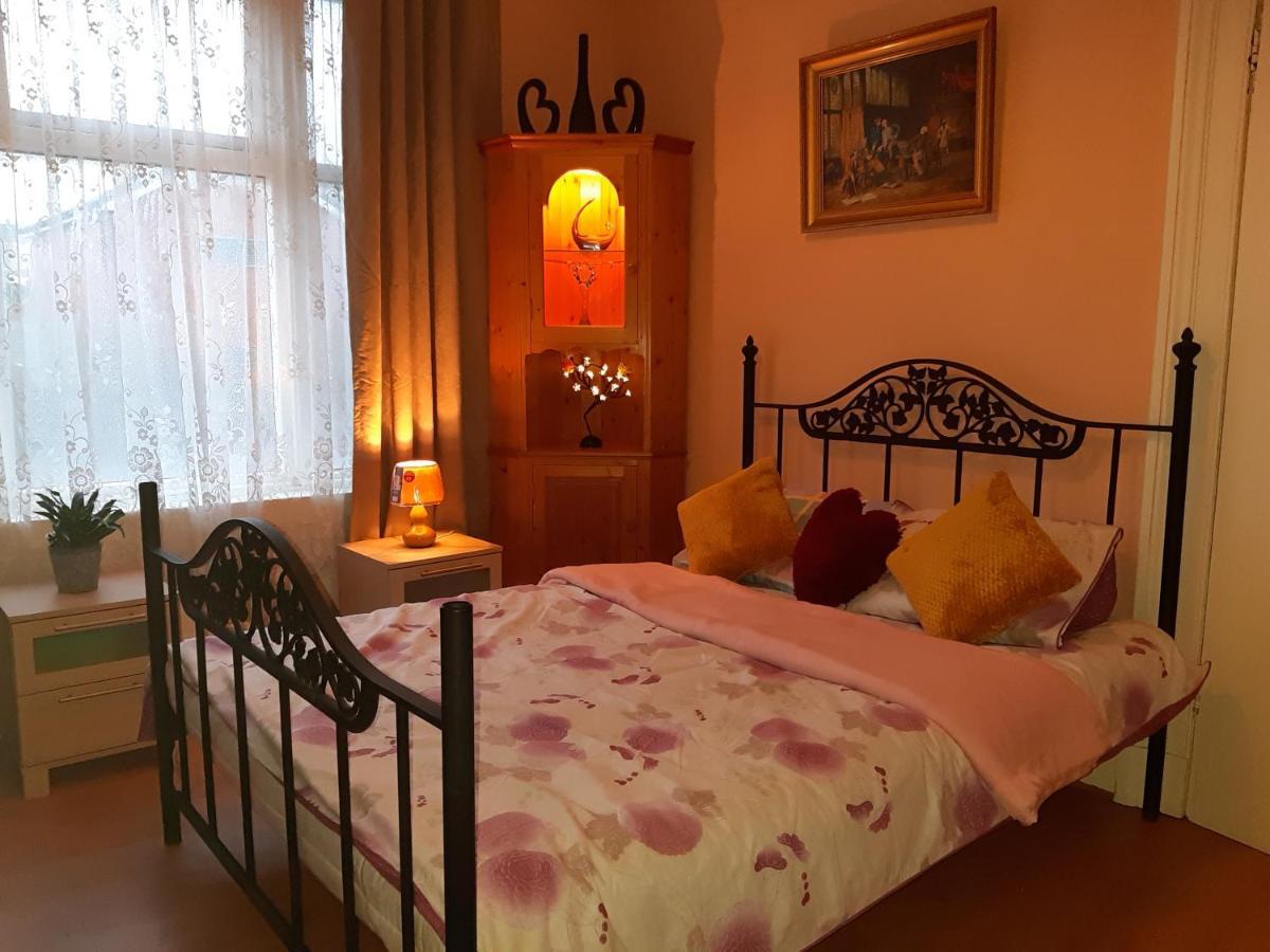 Phoenix Nights Guest House Barrow-in-Furness Zewnętrze zdjęcie