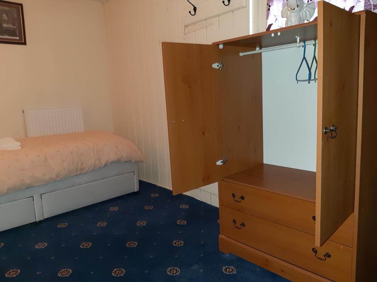 Phoenix Nights Guest House Barrow-in-Furness Zewnętrze zdjęcie