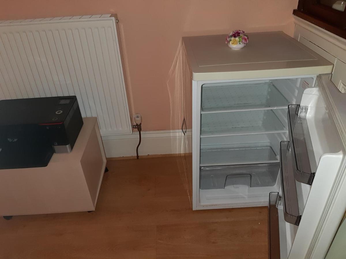 Phoenix Nights Guest House Barrow-in-Furness Zewnętrze zdjęcie