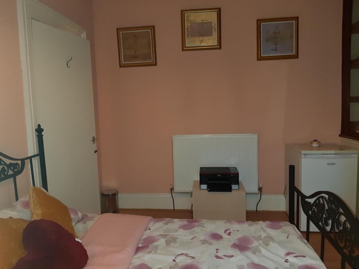 Phoenix Nights Guest House Barrow-in-Furness Zewnętrze zdjęcie