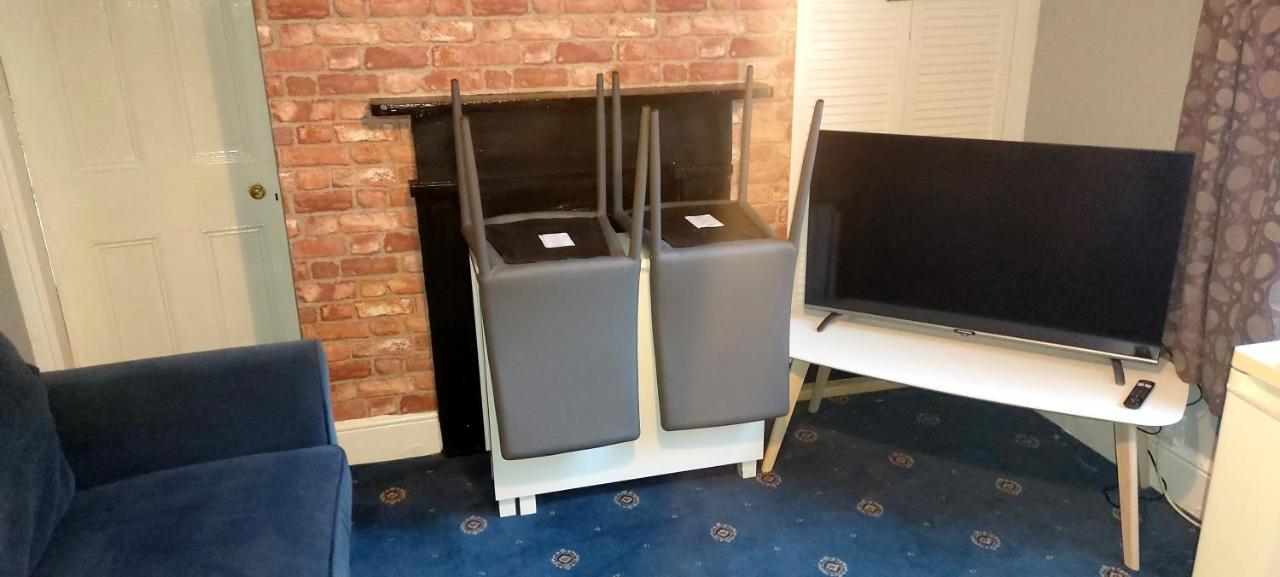 Phoenix Nights Guest House Barrow-in-Furness Zewnętrze zdjęcie