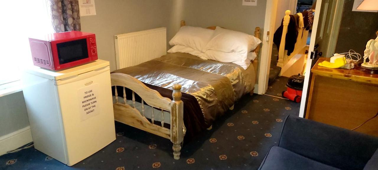 Phoenix Nights Guest House Barrow-in-Furness Zewnętrze zdjęcie