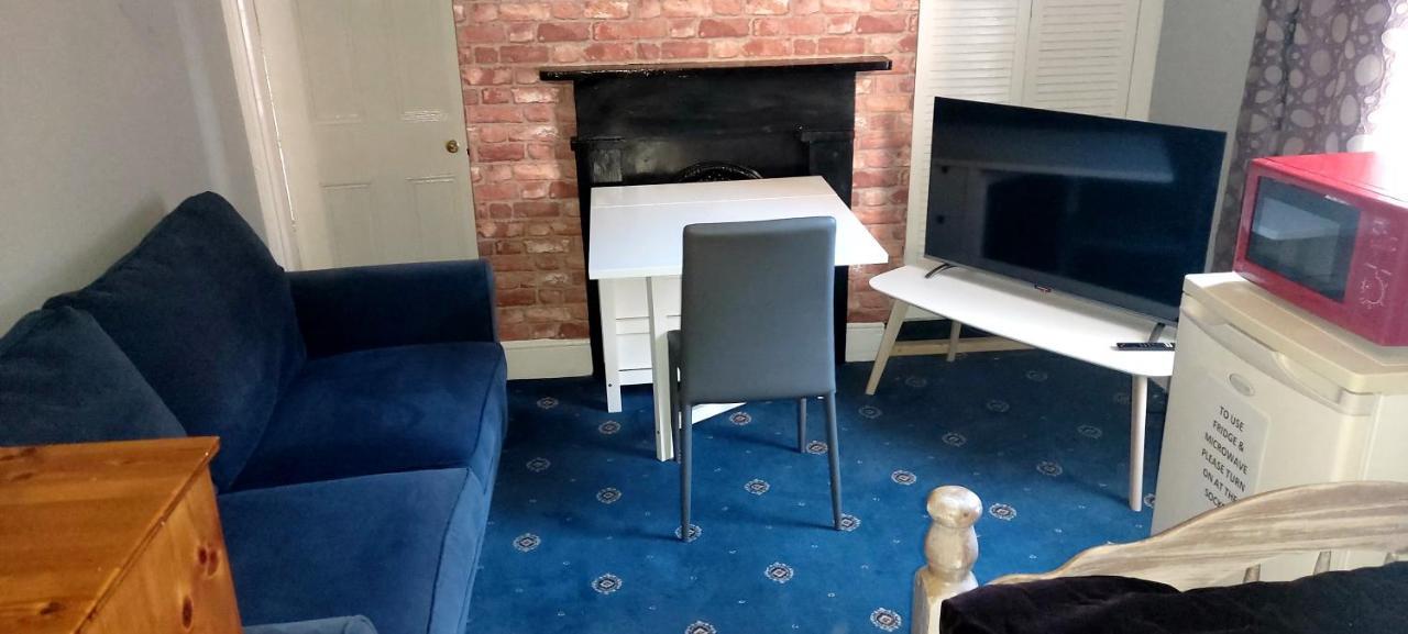 Phoenix Nights Guest House Barrow-in-Furness Zewnętrze zdjęcie